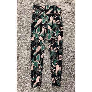 Aritzia Sunday Best Leggings